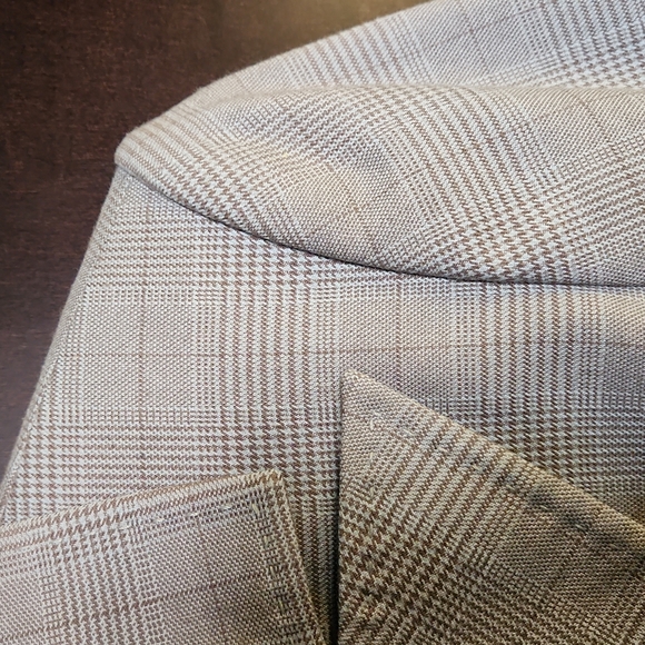 Liz Claibone Ladies Blazer - Picture 3 of 11